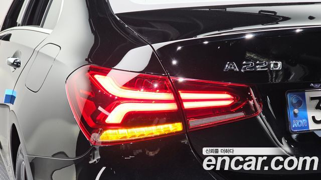 Mercedes-Benz A-Class 2021 — photo 9