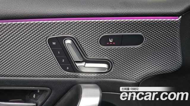 Mercedes-Benz A-Class 2021 — photo 28