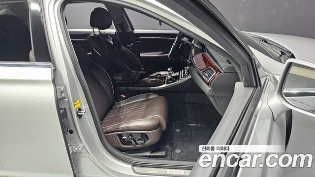 Genesis EQ900 2016 — photo 13