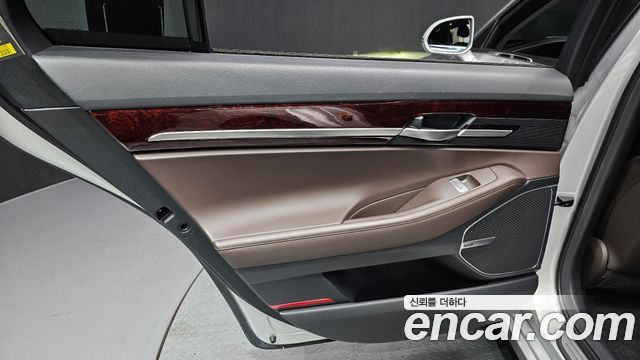 Genesis EQ900 2016 — photo 15