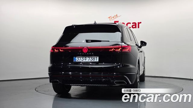 Volkswagen Touareg 2026 — photo 4