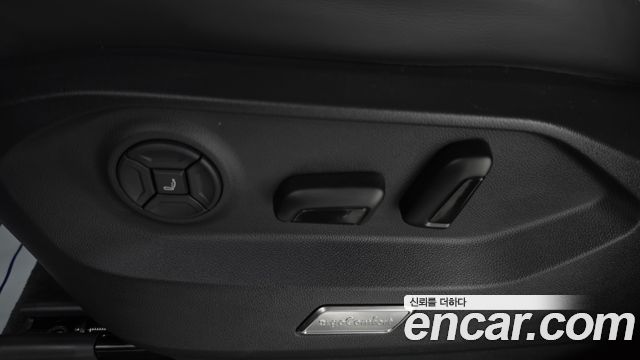 Volkswagen Touareg 2026 — photo 31