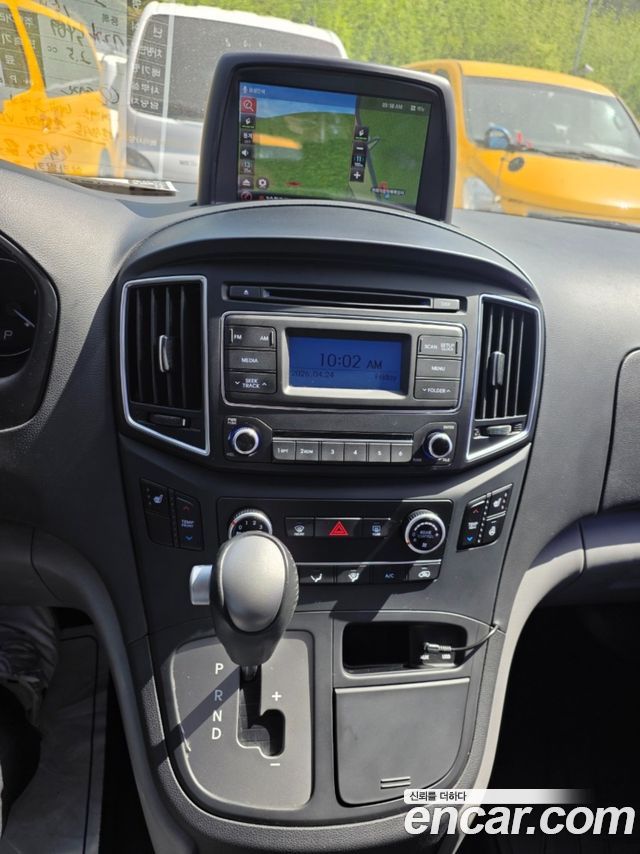 Hyundai Starex 2016 — photo 8