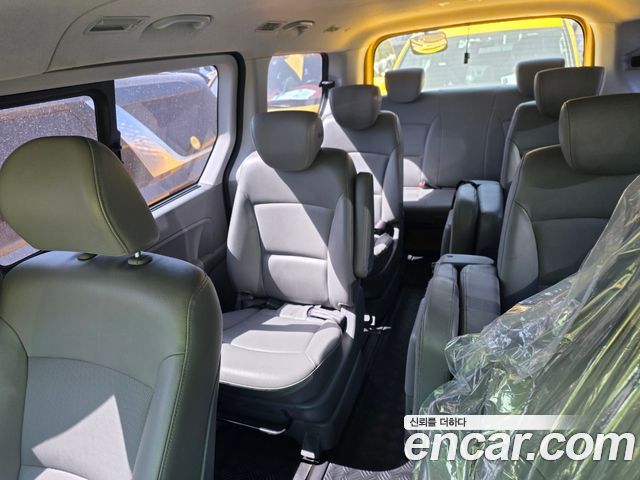 Hyundai Starex 2016 — photo 12