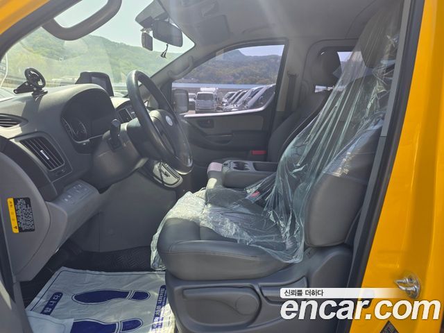 Hyundai Starex 2016 — photo 13