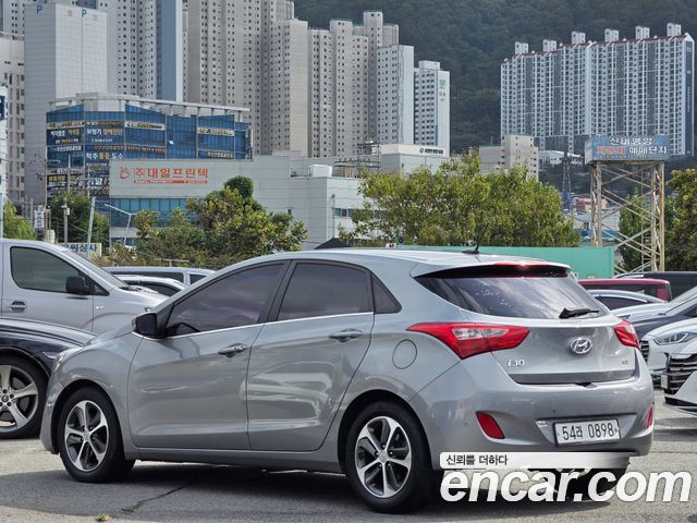 Hyundai i30 2016 — photo 2