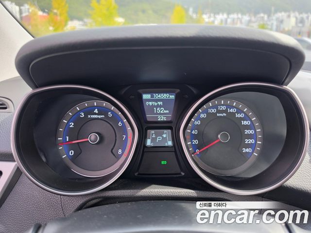 Hyundai i30 2016 — photo 9