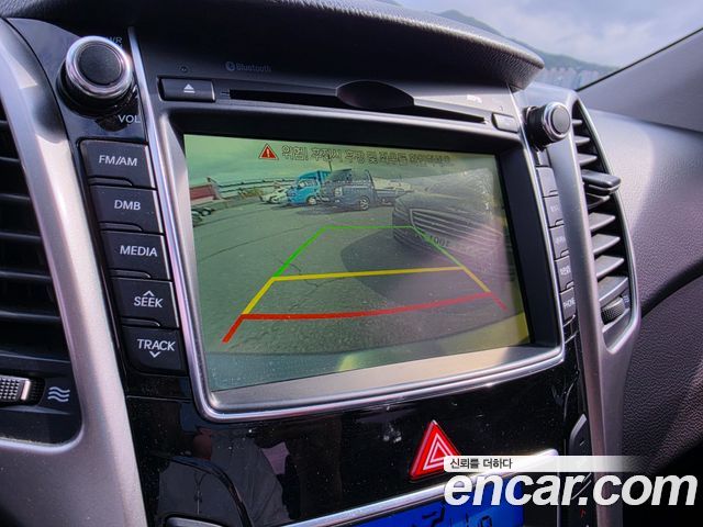 Hyundai i30 2016 — photo 13