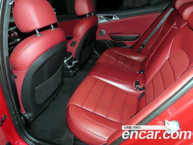 Kia Stinger 2019 — photo 7