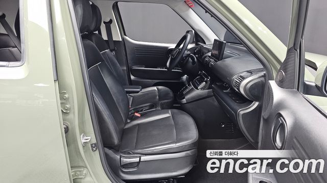 Hyundai Casper 2023 — photo 16