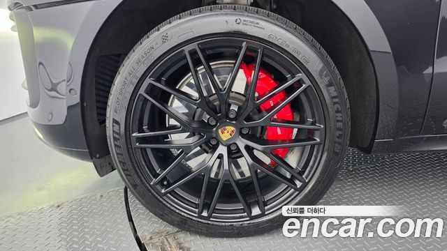 Porsche Macan 2022 — photo 5