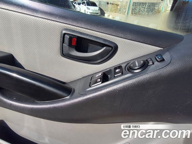 Hyundai Starex 2017 — photo 9