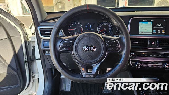 Kia K5 2016 — photo 12