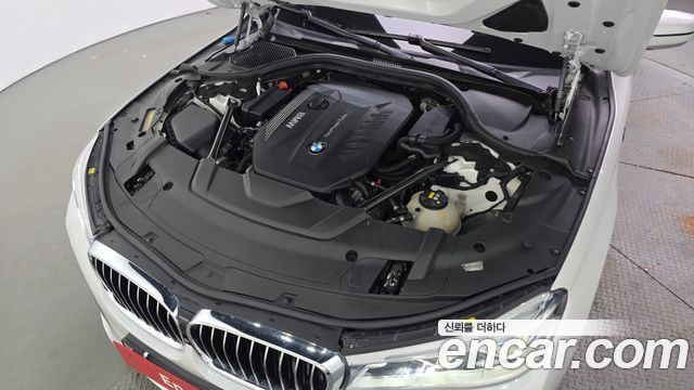 BMW 7-Series 2018 — photo 6