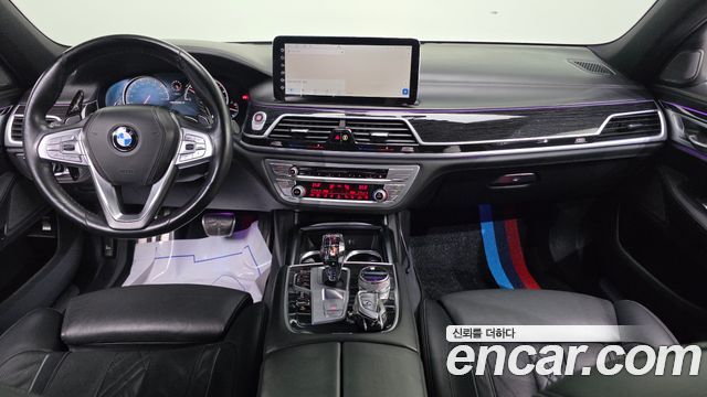 BMW 7-Series 2018 — photo 7