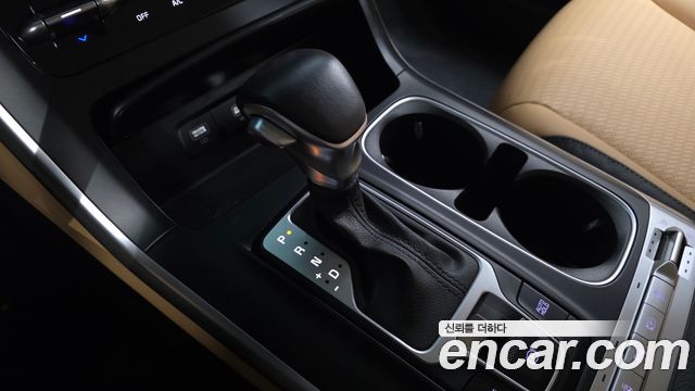 Kia Canival 2023 — photo 12
