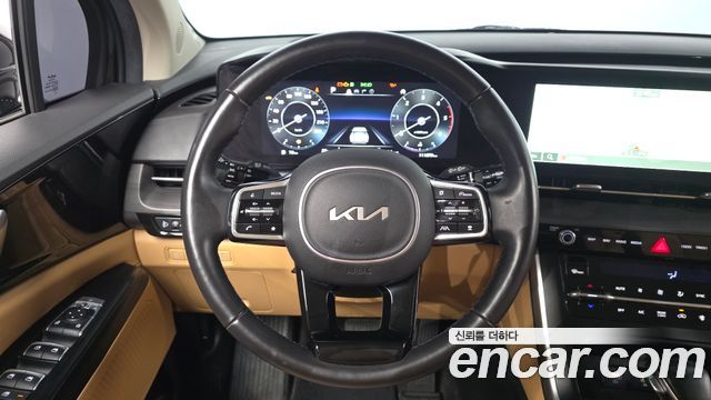 Kia Canival 2023 — photo 19