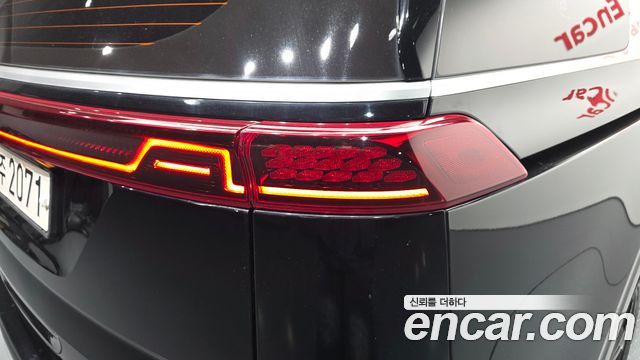 Kia Canival 2023 — photo 9