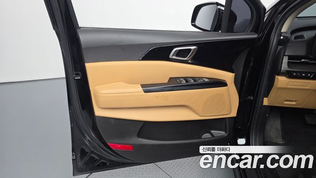 Kia Canival 2023 — photo 15