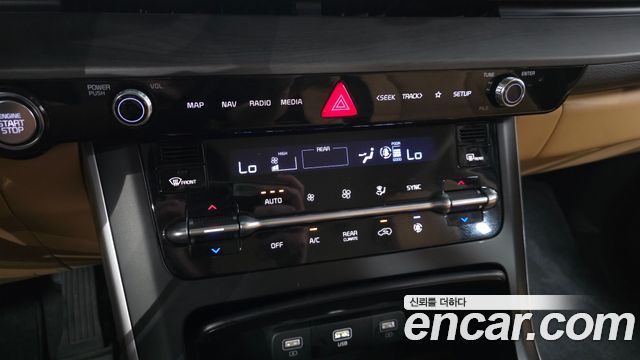 Kia Canival 2023 — photo 33