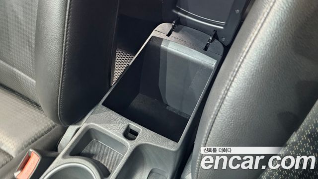 Hyundai AVANTE 2015 — photo 23