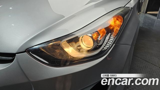 Hyundai AVANTE 2015 — photo 8