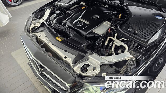 Mercedes-Benz E-Class 2017 — photo 6