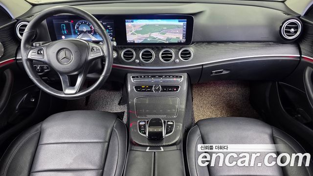 Mercedes-Benz E-Class 2017 — photo 7
