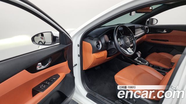 Kia K3 2022 — photo 13