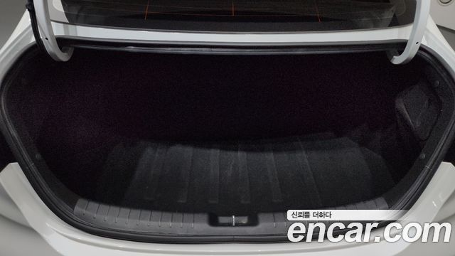 Kia K3 2022 — photo 24