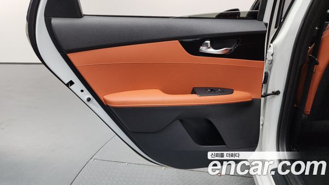 Kia K3 2022 — photo 15