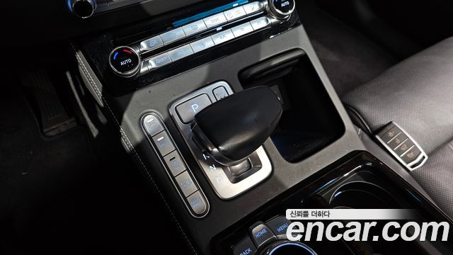 Genesis G90 2019 — photo 12