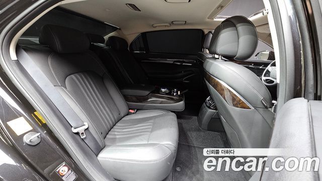 Genesis G90 2019 — photo 17