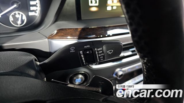 Genesis G90 2019 — photo 27