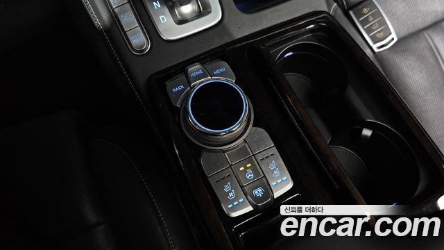 Genesis G90 2019 — photo 35