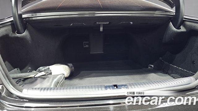 Genesis G90 2019 — photo 39