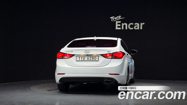Hyundai AVANTE 2016 — photo 4
