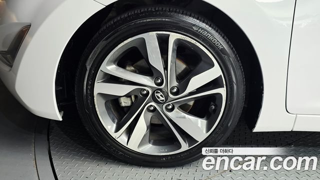 Hyundai AVANTE 2016 — photo 5