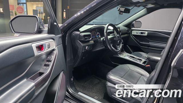 Ford Explorer 2020 — photo 13