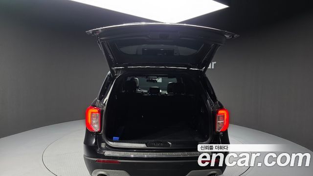 Ford Explorer 2020 — photo 26