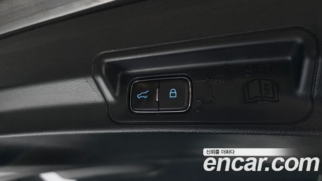 Ford Explorer 2020 — photo 31