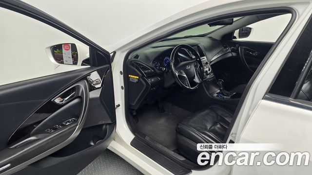 Hyundai Grandeur 2015 — photo 17