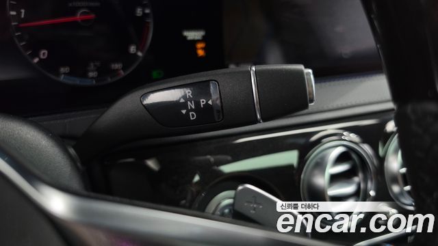 Mercedes-Benz S-Class 2020 — photo 12