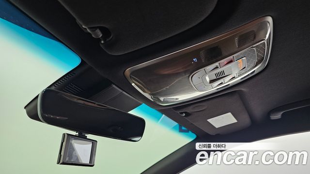 Genesis G80 2022 — photo 21