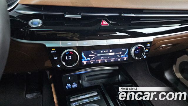 Genesis G80 2022 — photo 24