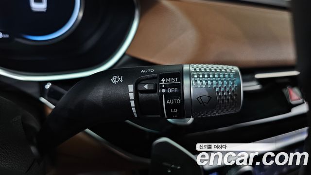 Genesis G80 2022 — photo 28