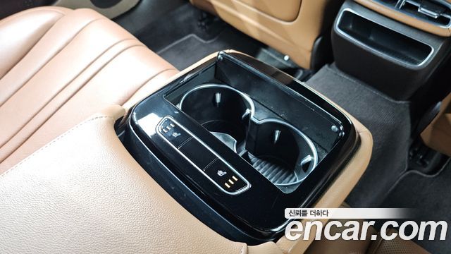 Genesis G80 2022 — photo 29
