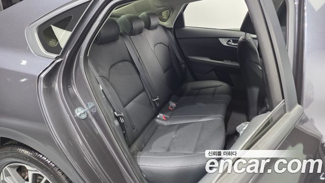 Kia K3 2024 — photo 18
