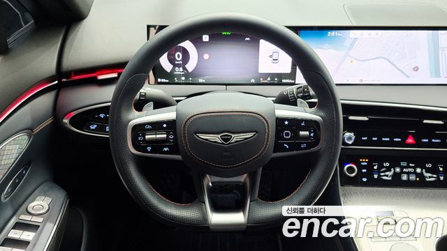 Genesis GV70 2025 — photo 15