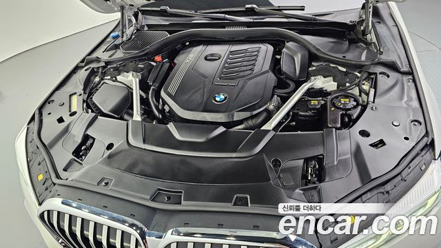 BMW 7-Series 2021 — photo 6
